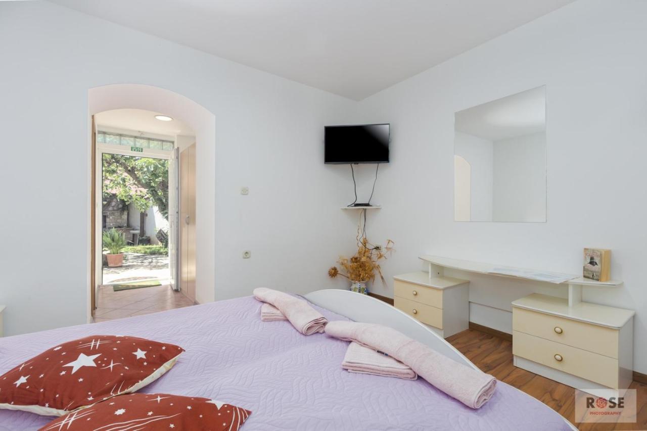 Apartment Laureta Poreč Eksteriør bilde